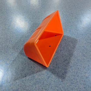 ‌Food-Grade Custom-Drilled Durable HDPE Elevator Buckets for Grain Processing 237X145X130 D9X5